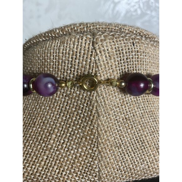 Vintage Purple Faux Agate Bead Necklace With Gold-Tone Clasp - Picture 3 of 3